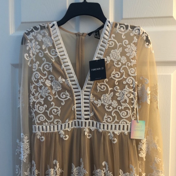 Brand new nude/white Forever 21 dress - Picture 2 of 4